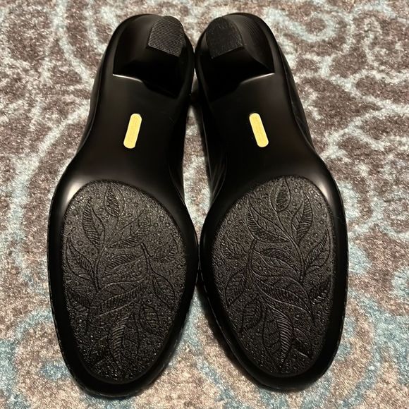 Softspots Misa style with pillow top technology. / Size 9 / Black - Picture 5 of 5